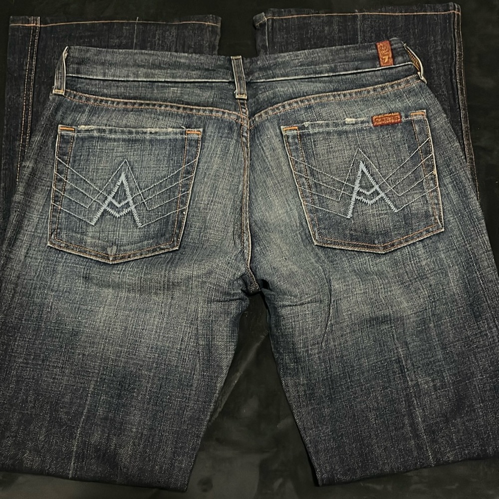A pocket 7 for all mankind
